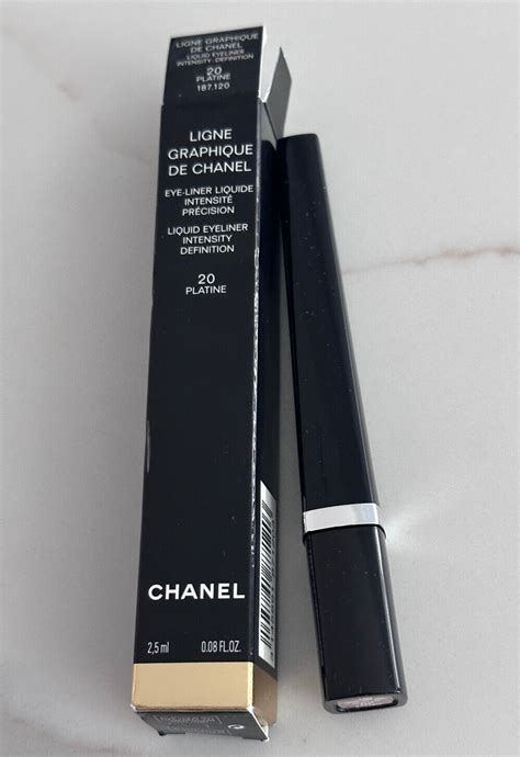 ligne graphique de chanel liquid eyeliner intensity definition|le liner de chanel.